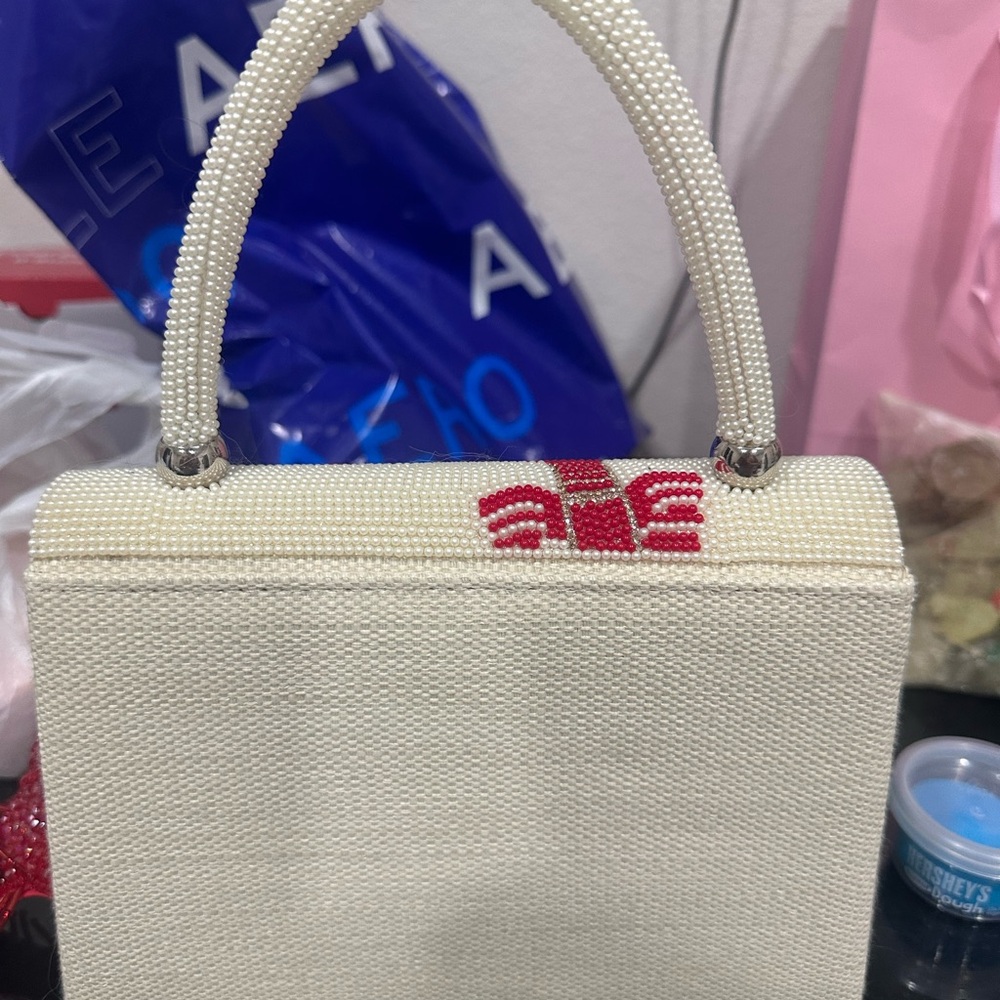 Beaded White Handbag with Red Lobster Motif - Picture 6 of 6
